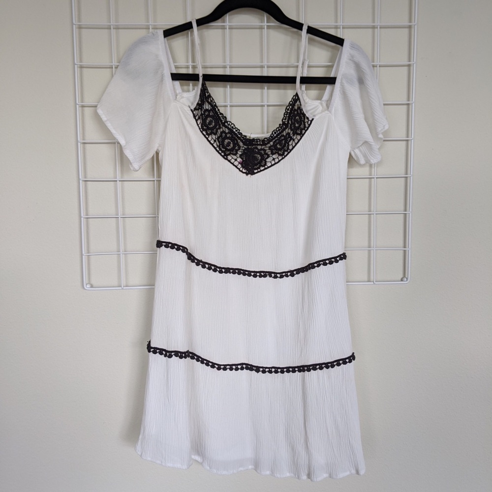 Mimi Chica Black & White Dress